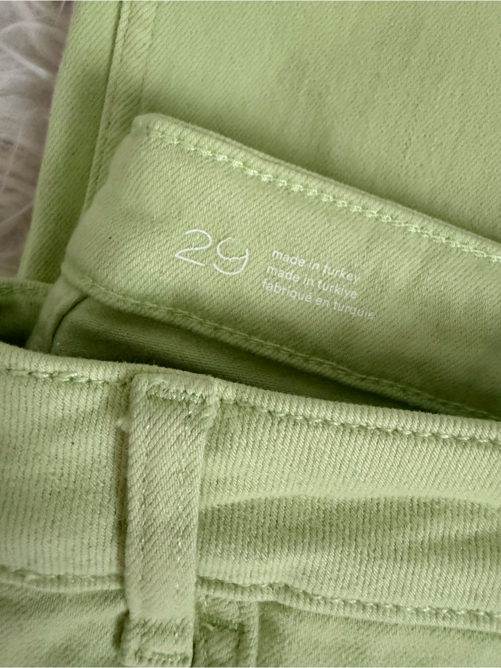 Pilcro by Anthropologie “The Yaya” style in spring green denim Size 29 / 8 - Picture 6 of 12